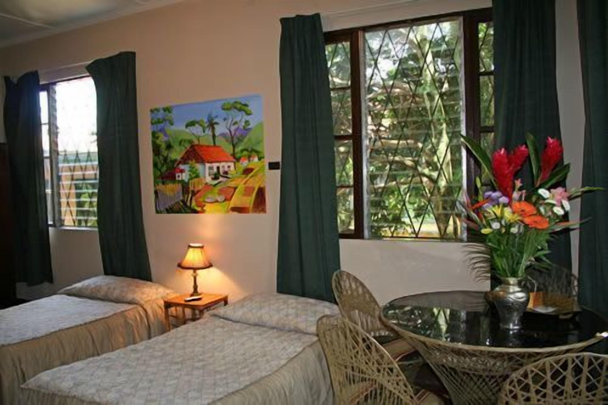 Hemingway Inn San Jose  Bagian luar foto
